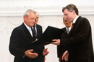 2003: Auszeichnung für Hans Peter Stihl